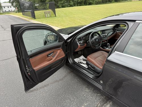 2015 BMW 528 5-Series — photo 28