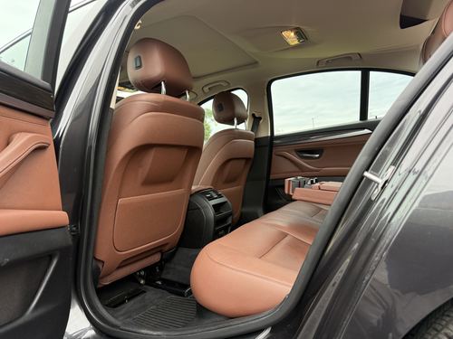 2015 BMW 528 5-Series — photo 35