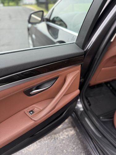 2015 BMW 528 5-Series — photo 39