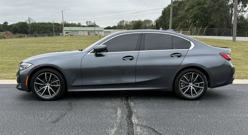 2019 BMW 330 xDrive — photo 12