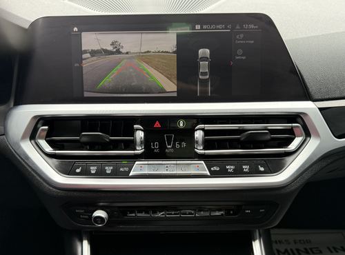 2019 BMW 330 xDrive — photo 23