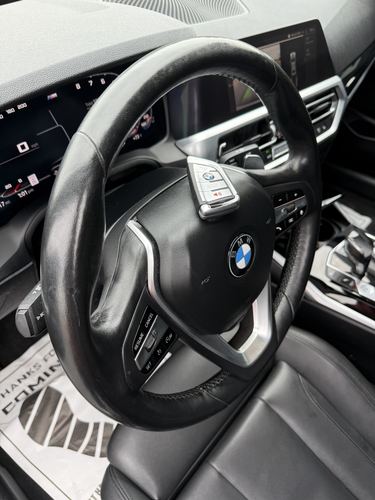 2019 BMW 330 xDrive — photo 18