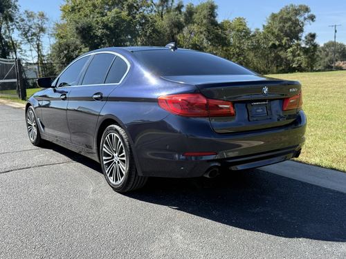 2017 BMW 530 530i — photo 12