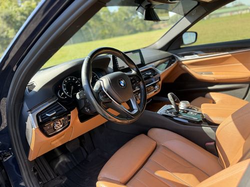 2017 BMW 530 530i — photo 26