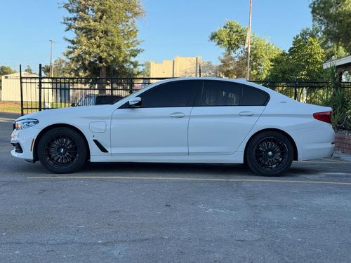 2019 BMW 530E iPerformance — photo 12