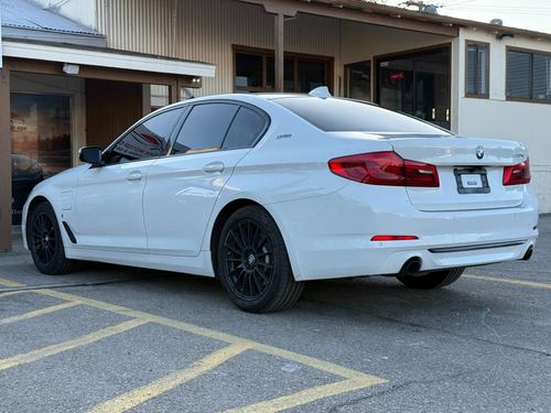 2019 BMW 530E iPerformance — photo 10