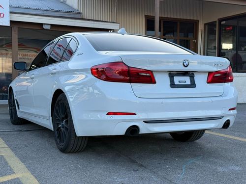 2019 BMW 530E iPerformance — photo 11