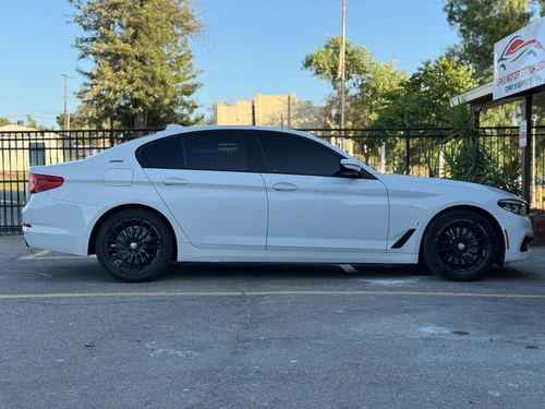 2019 BMW 530E iPerformance — photo 6
