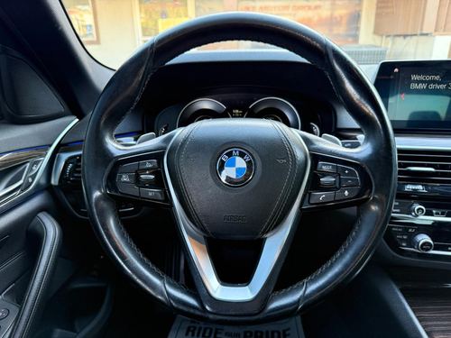 2019 BMW 530E iPerformance — photo 13