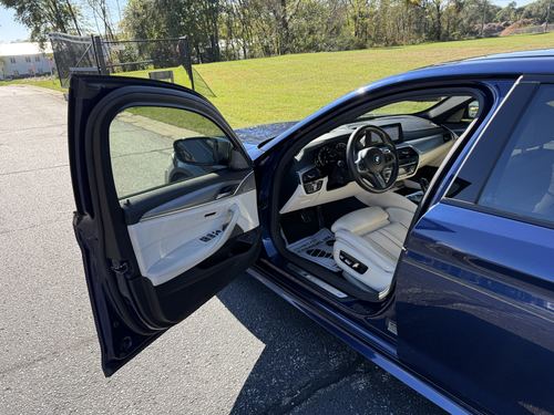 2018 BMW M550 i Xdrive — photo 10