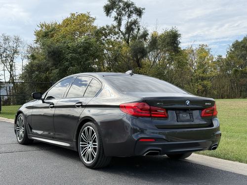 2018 BMW 540 xDrive — photo 13