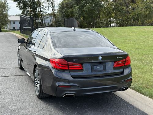2018 BMW 540 xDrive — photo 8