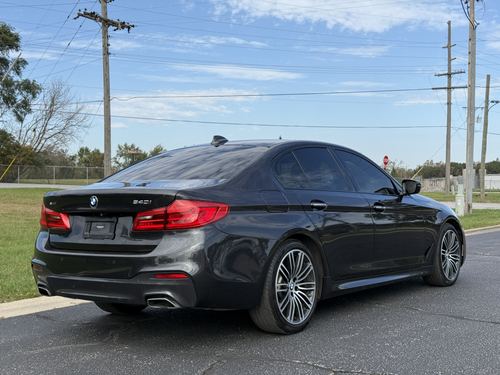 2018 BMW 540 xDrive — photo 14