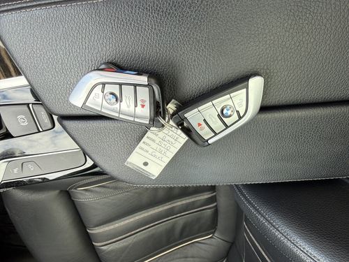 2018 BMW 540 xDrive — photo 35