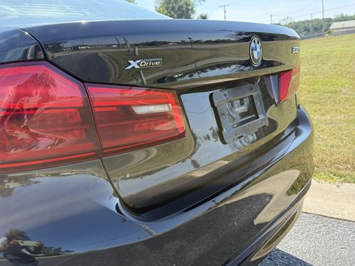 2020 BMW 530 xDrive — photo 14