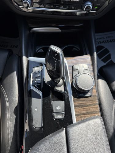 2020 BMW 530 xDrive — photo 22