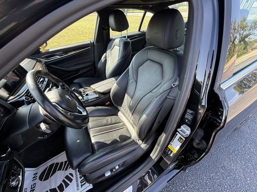 2020 BMW 530 xDrive — photo 19