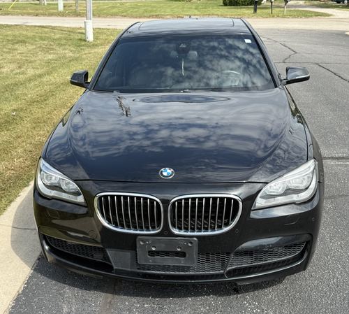 2014 BMW 750 i xDrive — photo 5