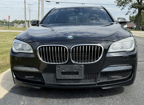 2014 BMW 750 i xDrive — photo 7