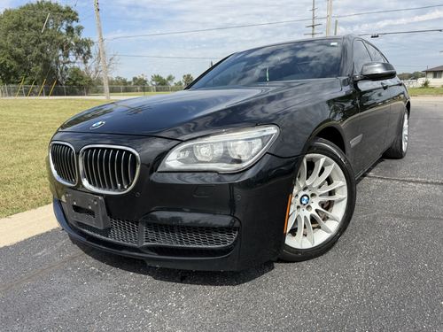 2014 BMW 750 i xDrive — photo 20