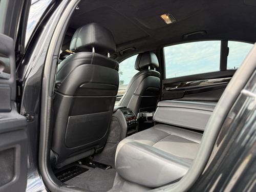 2014 BMW 750 i xDrive — photo 38