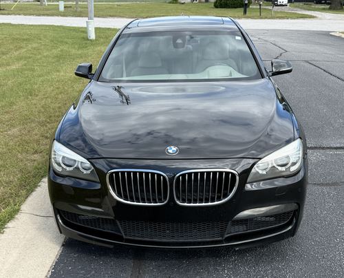 2013 BMW 740 Li — photo 4