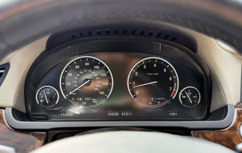 2013 BMW 740 Li — photo 20