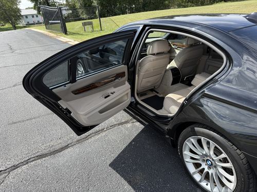 2013 BMW 740 Li — photo 39