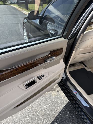 2013 BMW 740 Li — photo 40