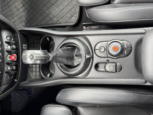 2017 Mini Cooper S Cooper S ALL4 — photo 24
