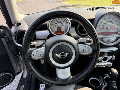 2010 Mini Clubman S — photo 27