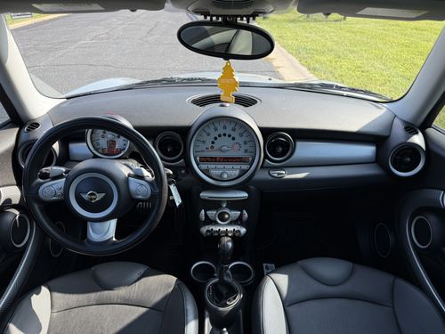 2010 Mini Clubman S — photo 18