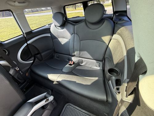 2010 Mini Clubman S — photo 28