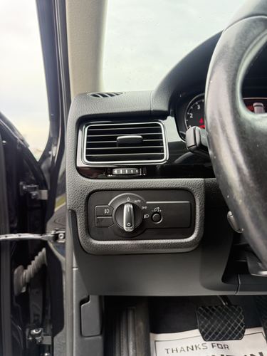 2016 VW Touareg Sport (FSI Only), Sport w/ Technology, Lux, Executive — photo 25