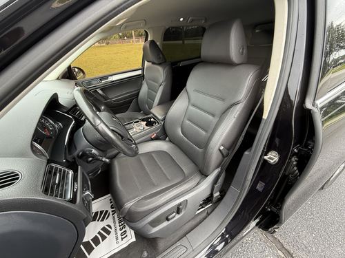 2016 VW Touareg Sport (FSI Only), Sport w/ Technology, Lux, Executive — photo 27