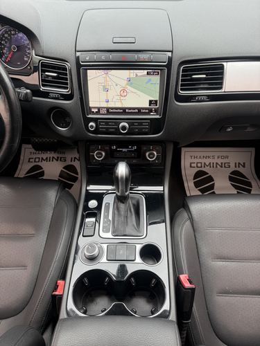 2016 VW Touareg Sport (FSI Only), Sport w/ Technology, Lux, Executive — photo 33