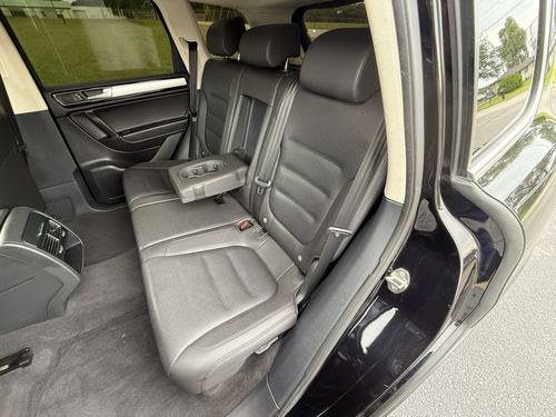 2016 VW Touareg Sport (FSI Only), Sport w/ Technology, Lux, Executive — photo 37
