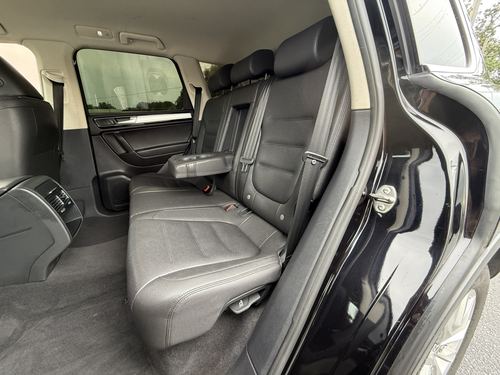 2016 VW Touareg Sport (FSI Only), Sport w/ Technology, Lux, Executive — photo 38