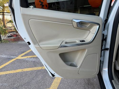 2013 Volvo Xc60 3.2 — photo 28