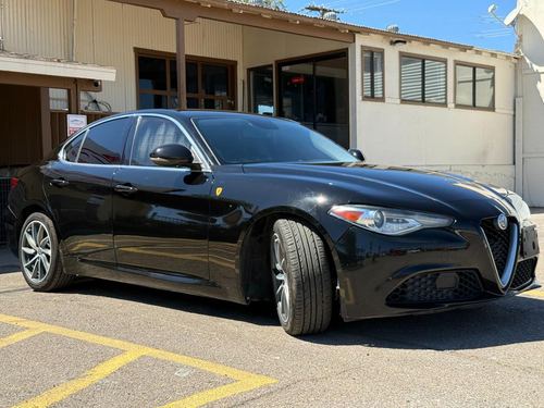 2017 Alfa Romeo Giulia — photo 3