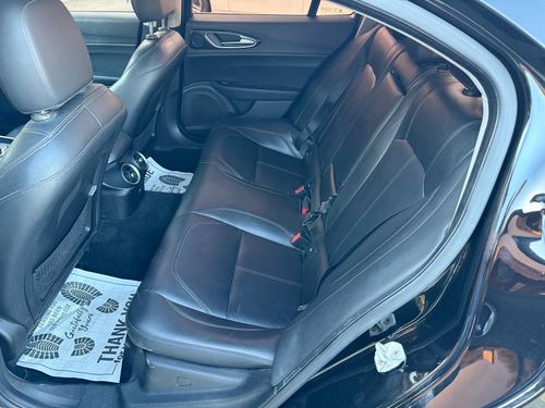 2017 Alfa Romeo Giulia — photo 26