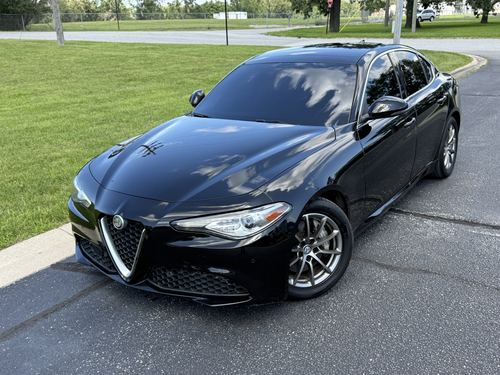 2017 Alfa Romeo Giulia Base