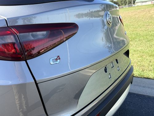 2018 Alfa Romeo Stelvio Ti — photo 9