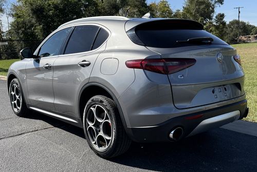 2018 Alfa Romeo Stelvio Ti — photo 4