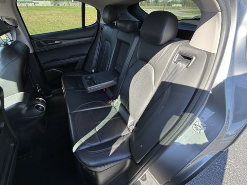 2018 Alfa Romeo Stelvio Ti — photo 23