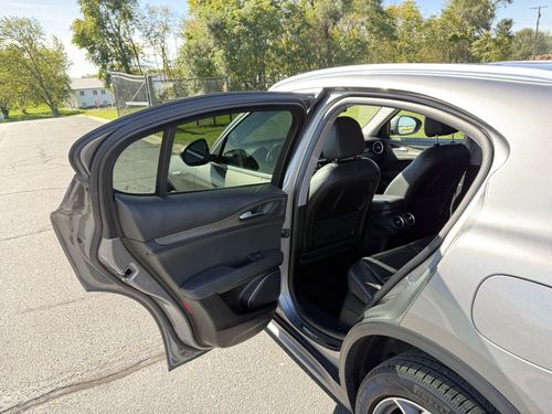 2018 Alfa Romeo Stelvio Ti — photo 24