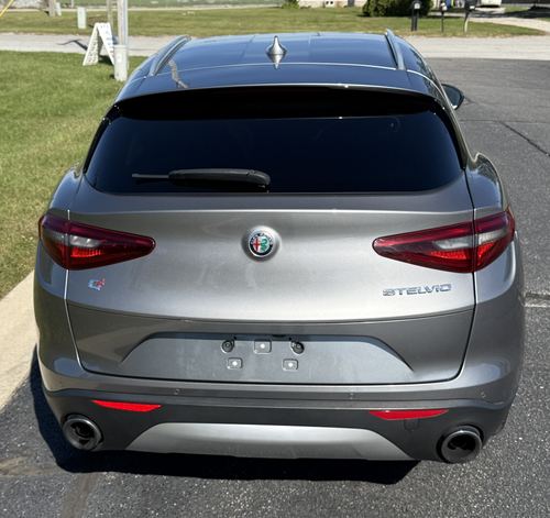 2018 Alfa Romeo Stelvio Ti — photo 3